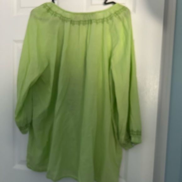 Life Style Size 1X light, flowing, green shirt, 3/4 sleeve - Picture 5 of 6
